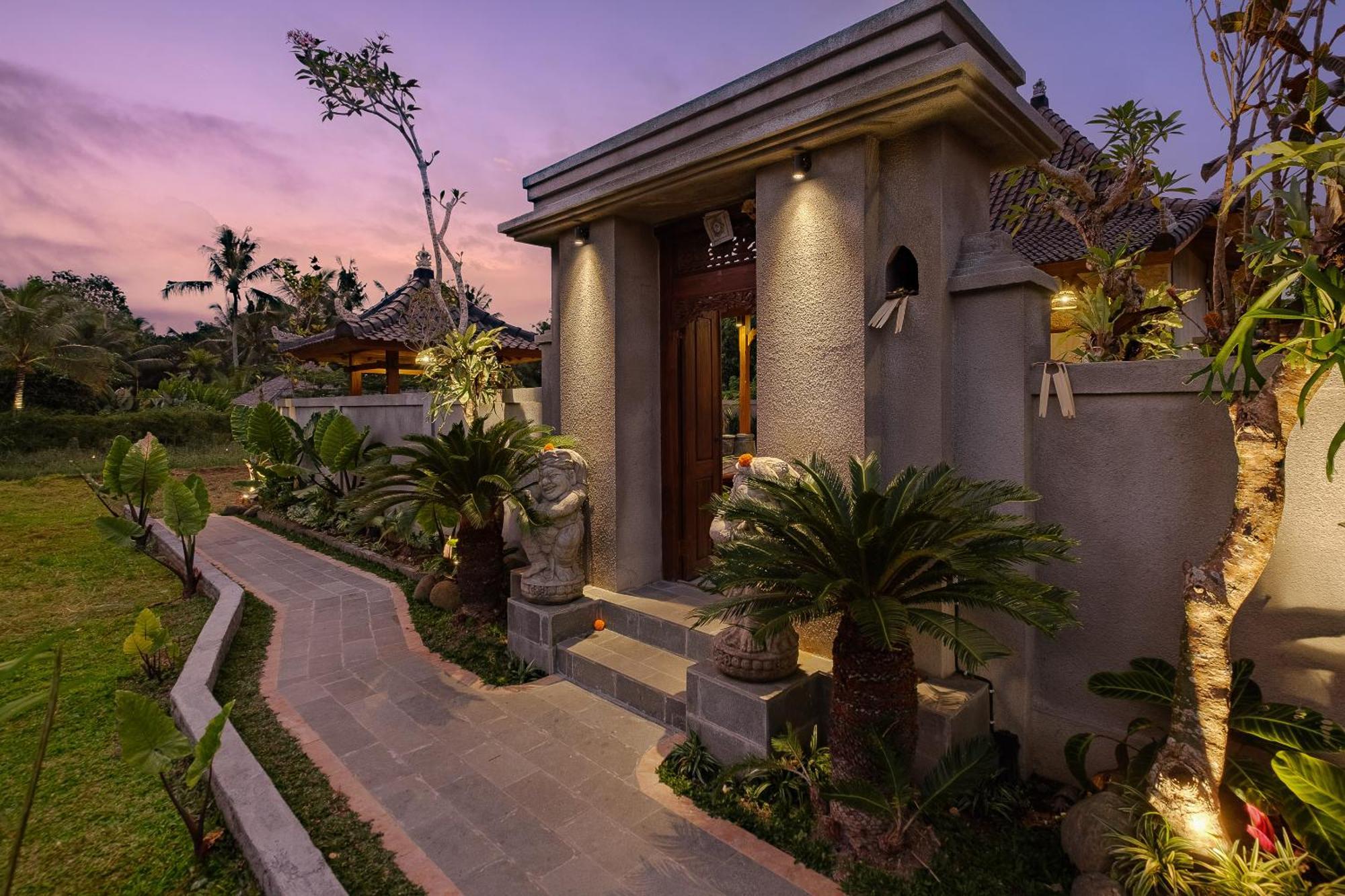 Ari Yudha Ubud Villa エクステリア 写真