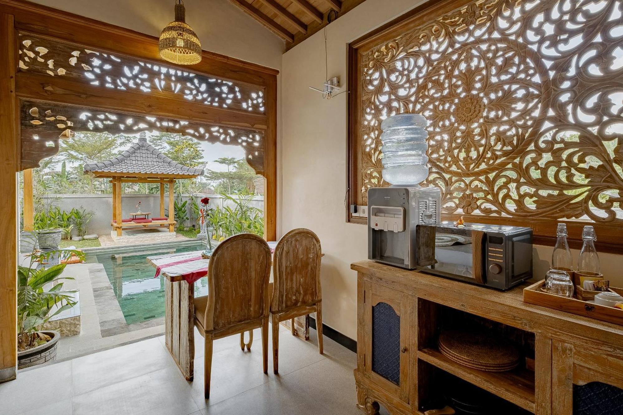 Ari Yudha Ubud Villa エクステリア 写真