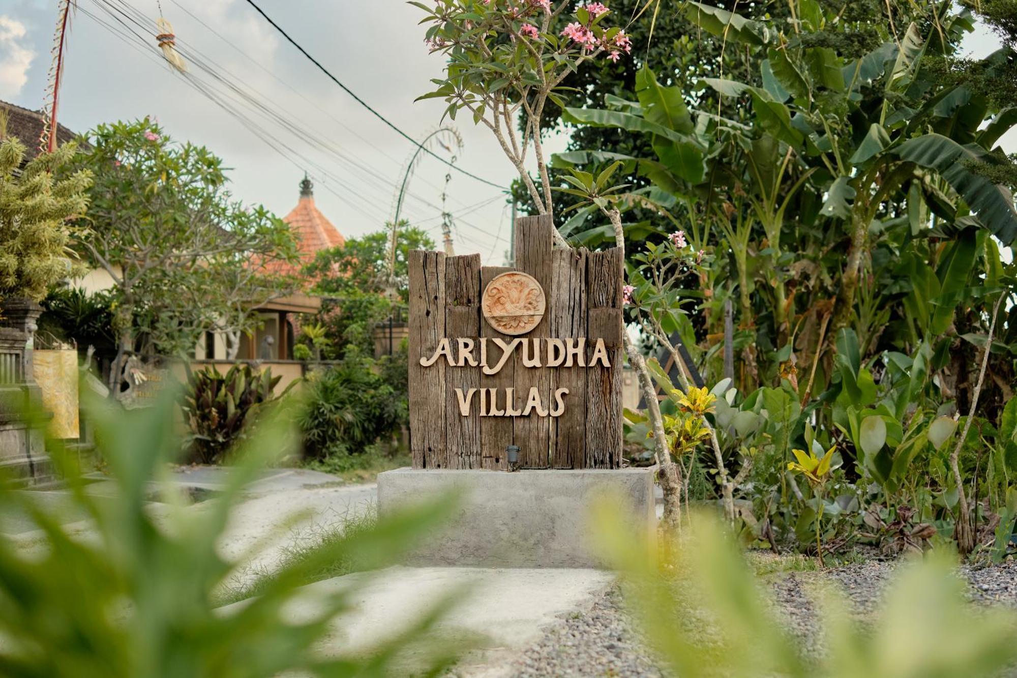 Ari Yudha Ubud Villa エクステリア 写真
