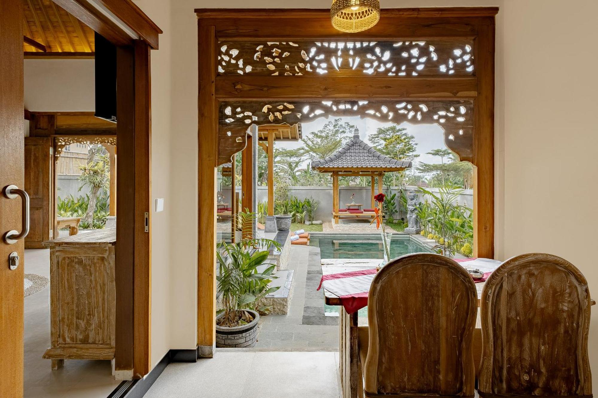 Ari Yudha Ubud Villa エクステリア 写真