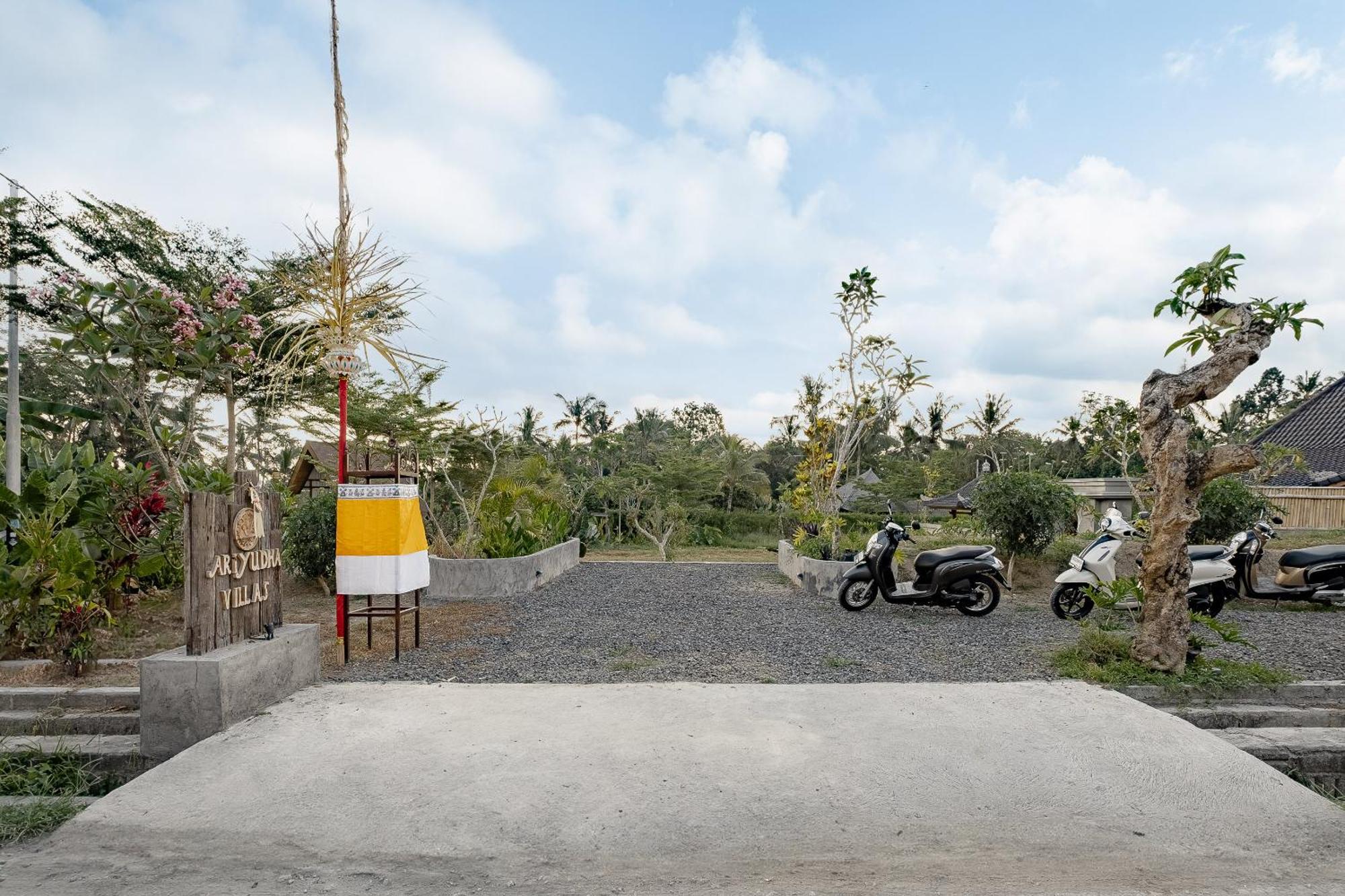 Ari Yudha Ubud Villa エクステリア 写真