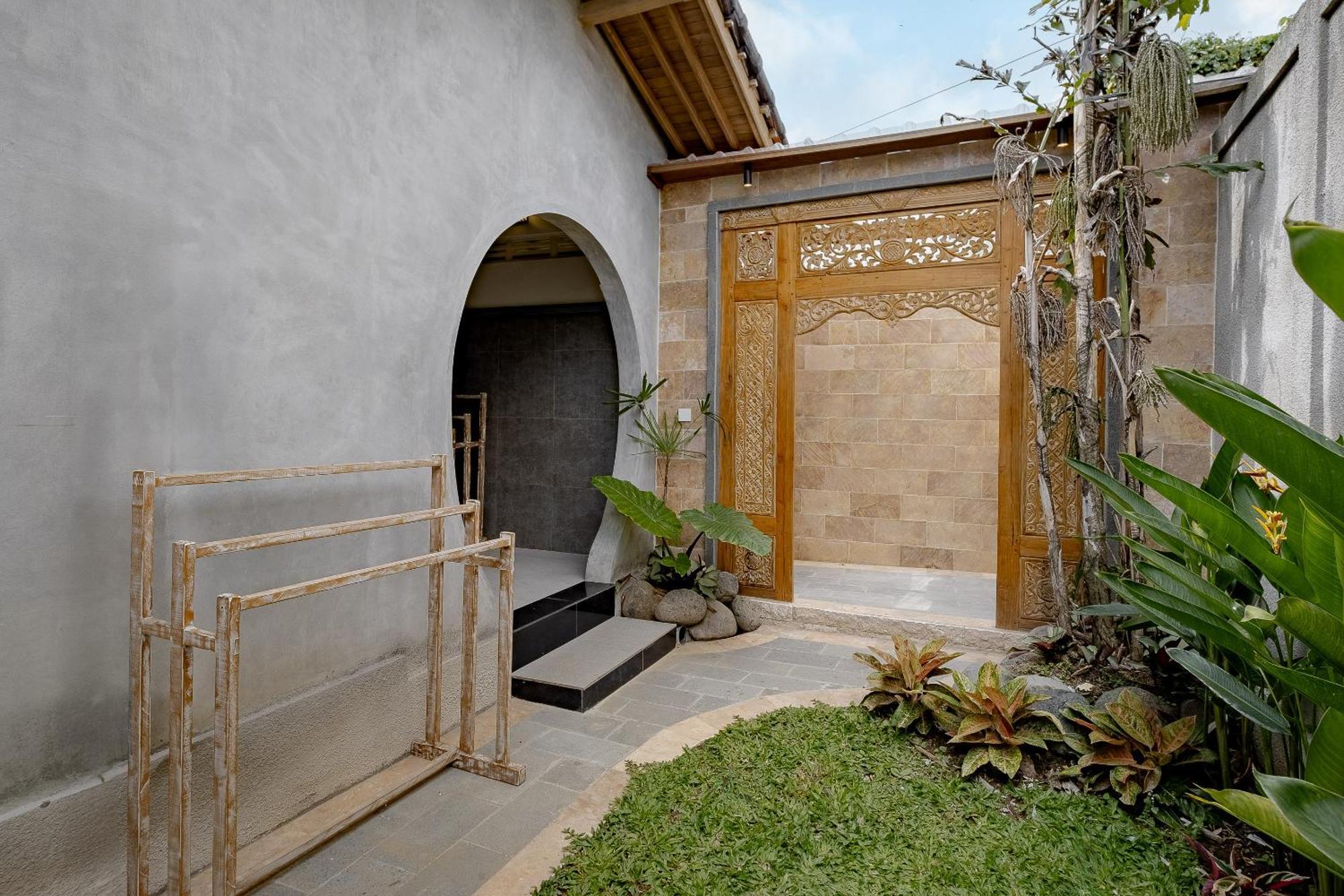 Ari Yudha Ubud Villa エクステリア 写真